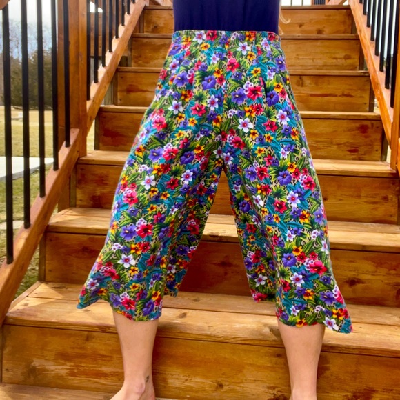 Vintage Jantzen Flower Flare